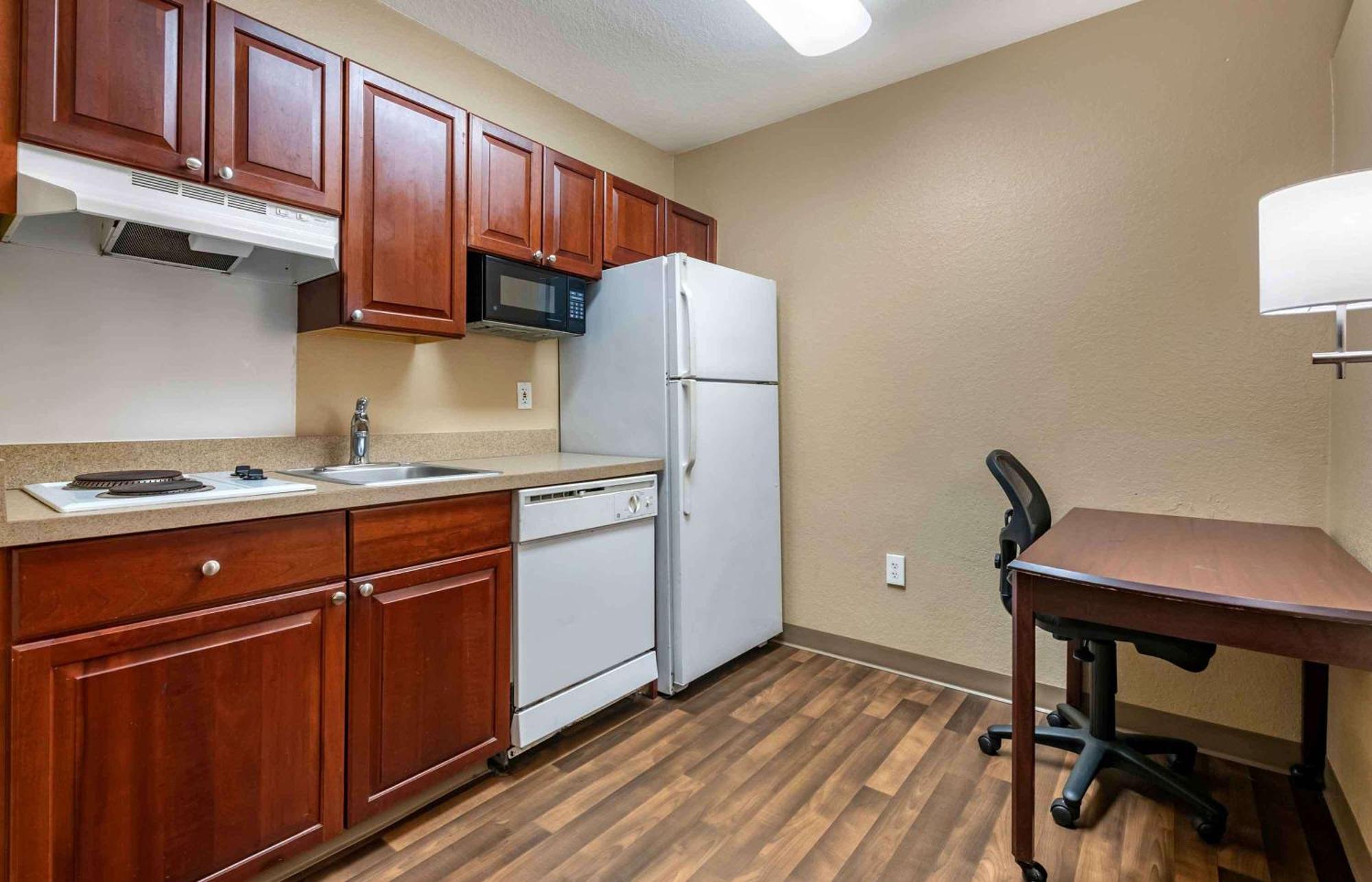 Extended Stay America Suites - Orlando - Southpark - Commodity Circle Oak Ridge エクステリア 写真