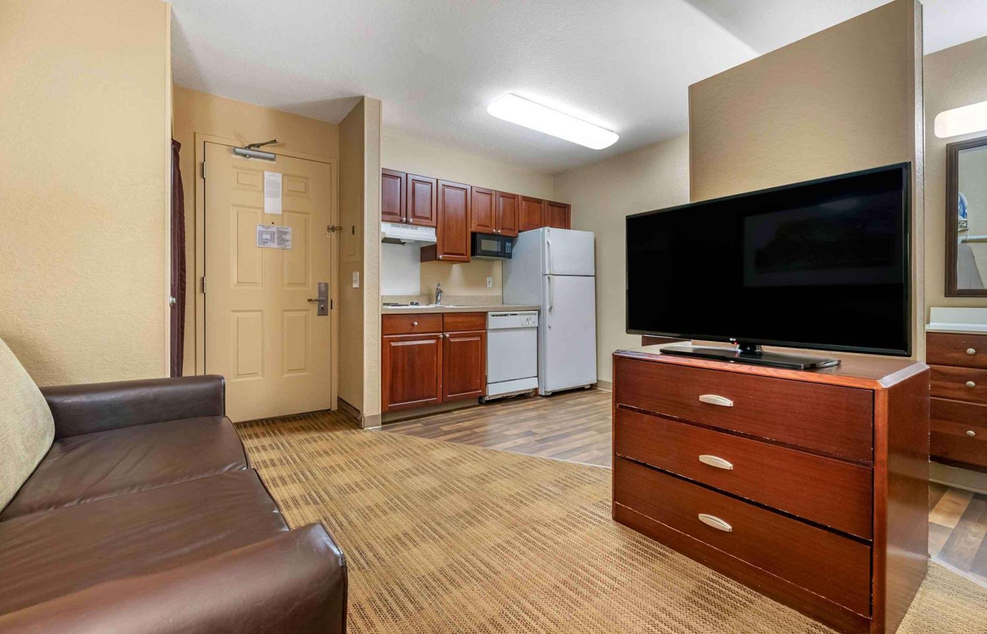 Extended Stay America Suites - Orlando - Southpark - Commodity Circle Oak Ridge エクステリア 写真