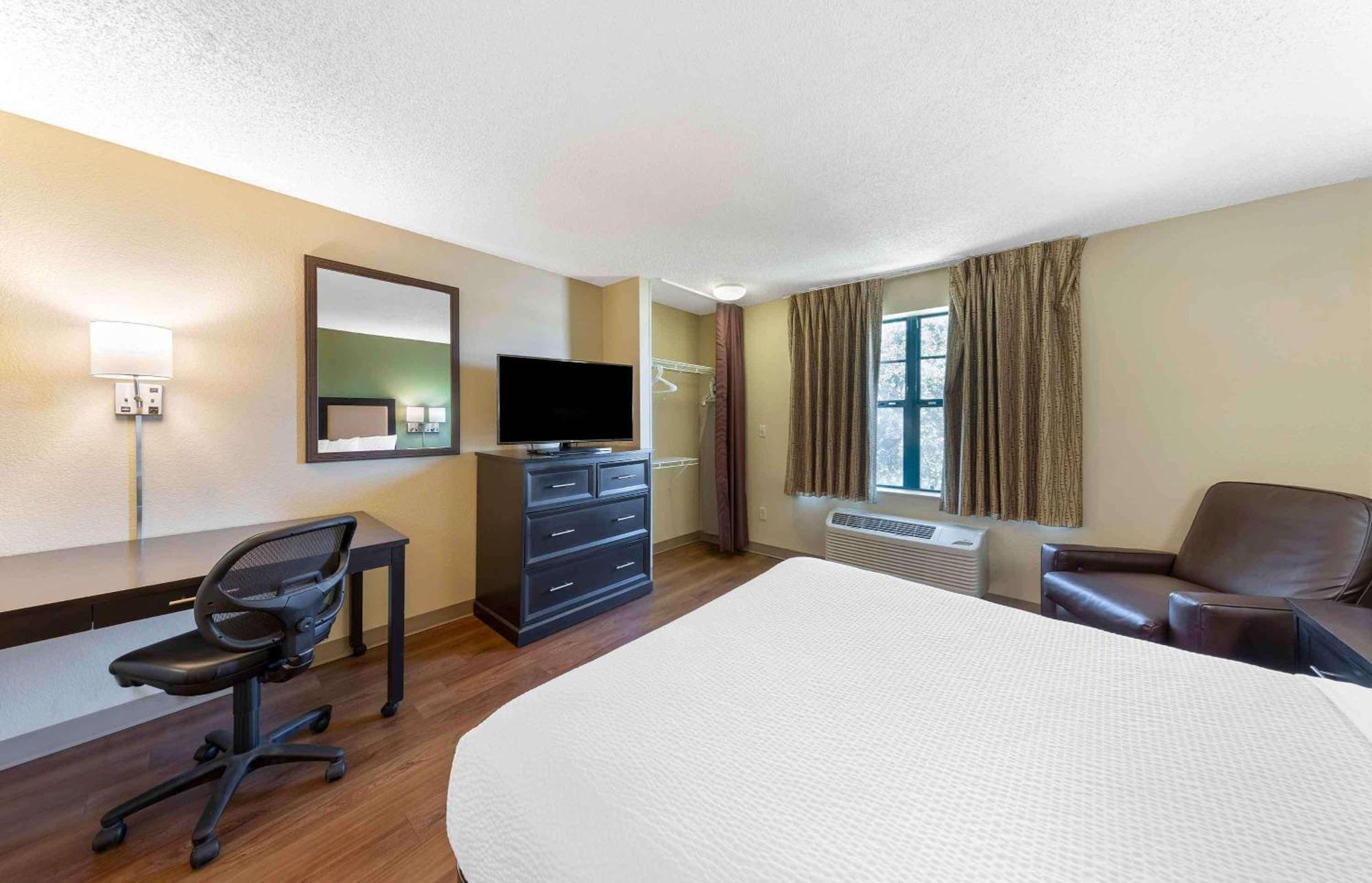 Extended Stay America Suites - Orlando - Southpark - Commodity Circle Oak Ridge エクステリア 写真